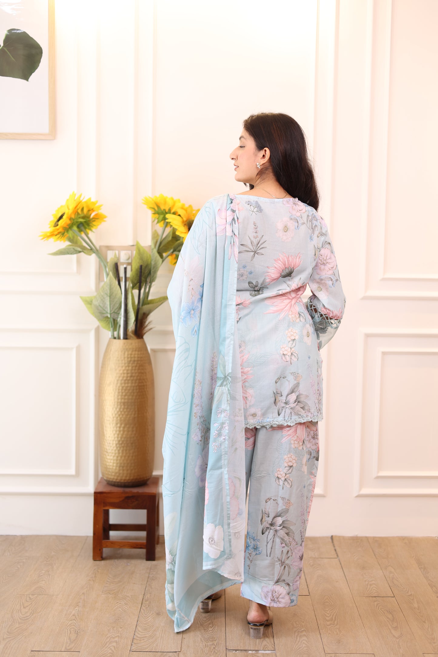 Neel Gul Farshi 3-Piece Suit Set