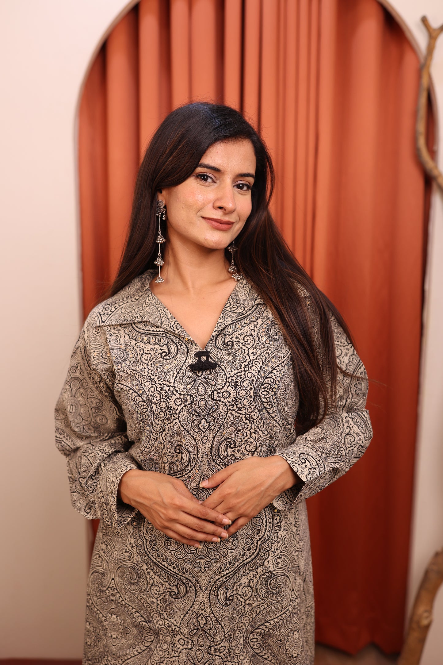Noir Paisley Kaftan Set