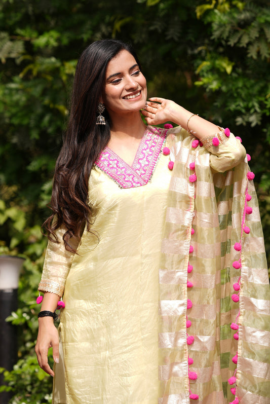 Pista Gul Suit Set