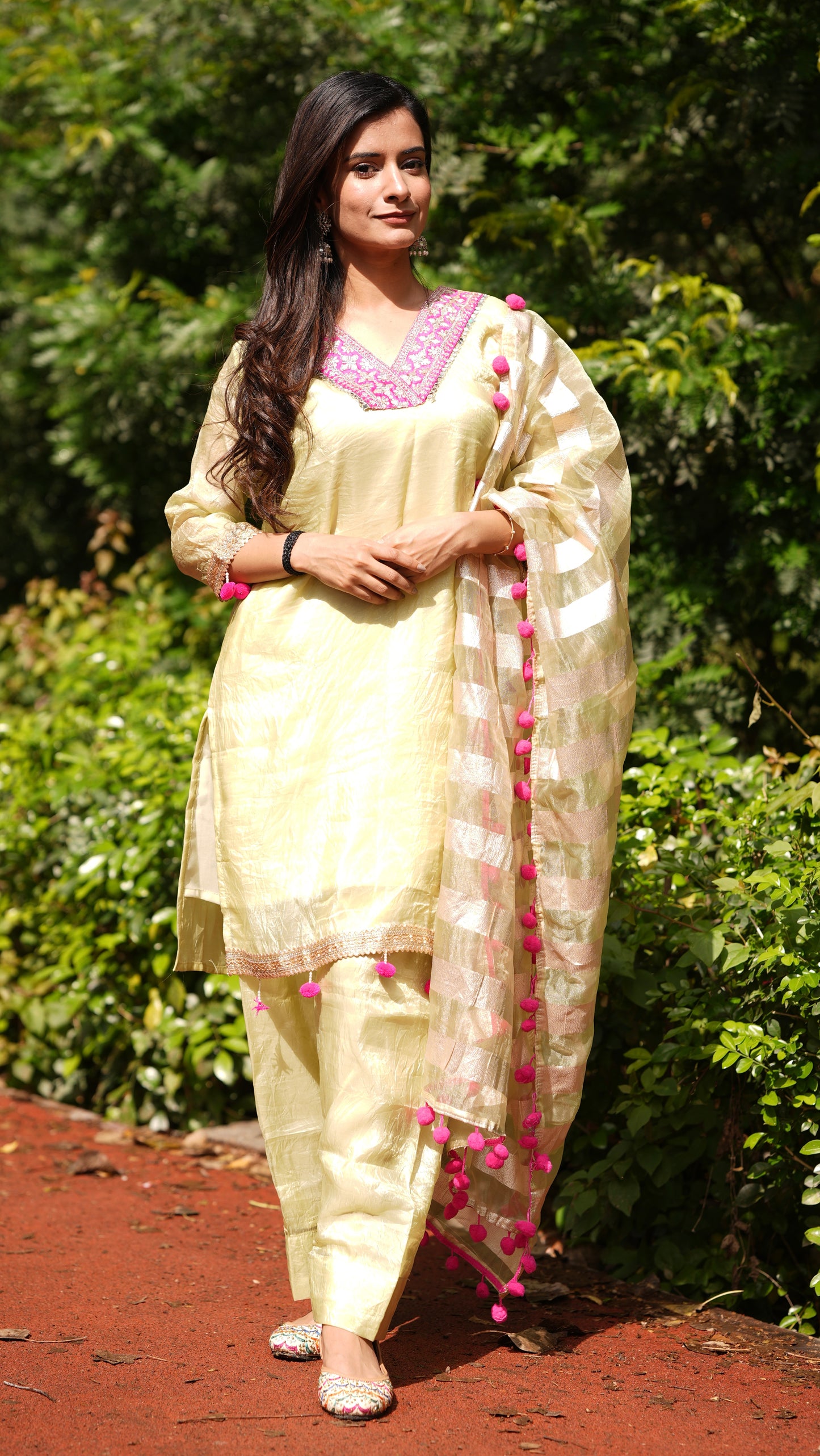 Pista Gul Suit Set